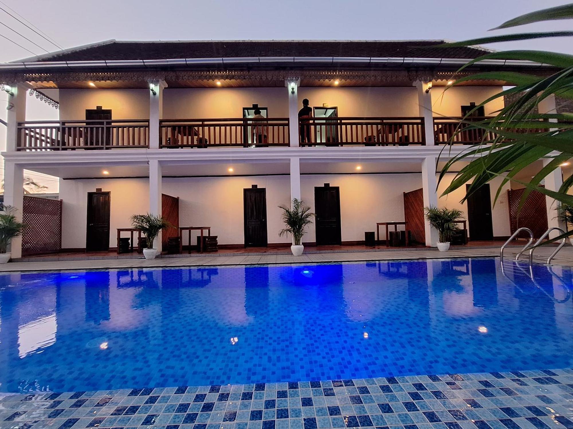 Luang Prabang Pavilion Hotel & Travel Exterior photo