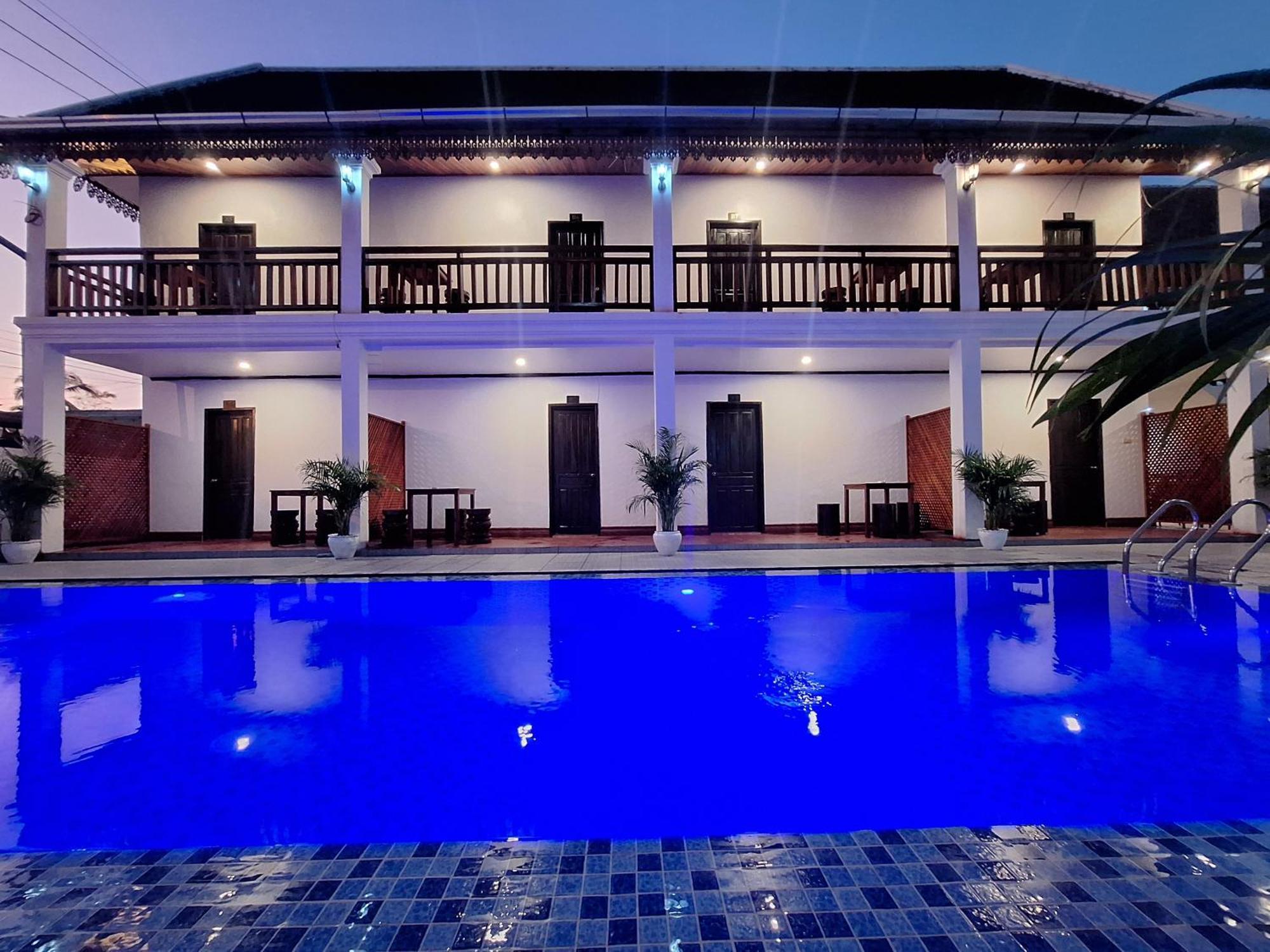 Luang Prabang Pavilion Hotel & Travel Exterior photo